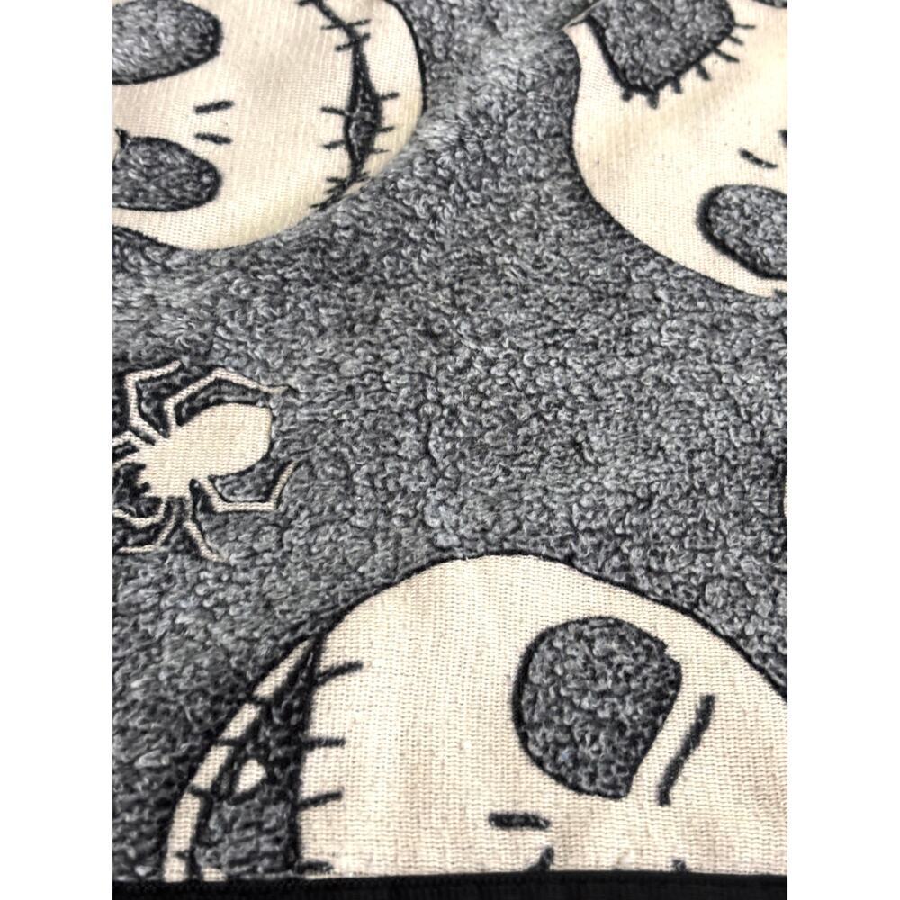 The Nightmare Before Christmas Faces Glow-In-The-Dark Soft Throw Blanket - Picture 9 of 13